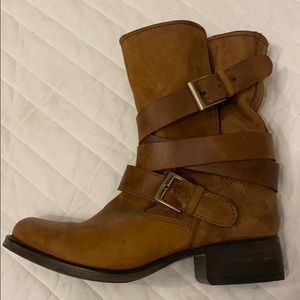 Steve Madden Brewzzer Boots